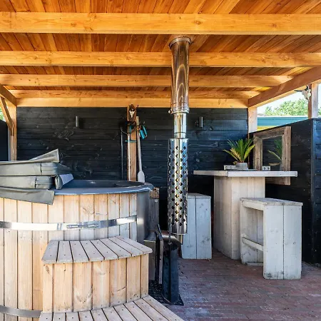 Cosy Forest With A Barrel Sauna Nyaraló Voorthuizen