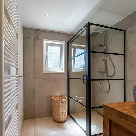 Forest With Pets * Voorthuizen