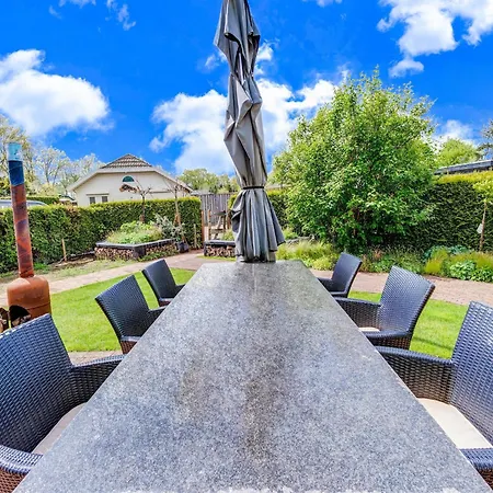 Forest With Pets Voorthuizen