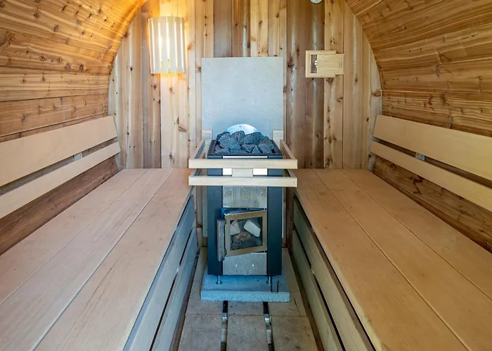 Forest With Pets Feriehus *