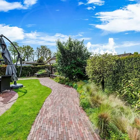 Forest With Pets * Voorthuizen