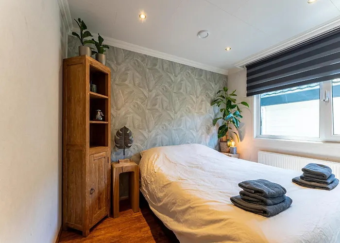 Forest With Pets * Voorthuizen