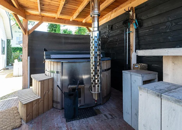 Semesterbostad Forest With Pets *